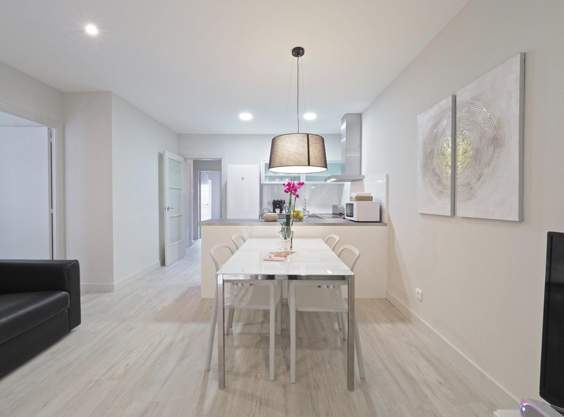 Barcelonaforrent Urban Town Suites Екстериор снимка